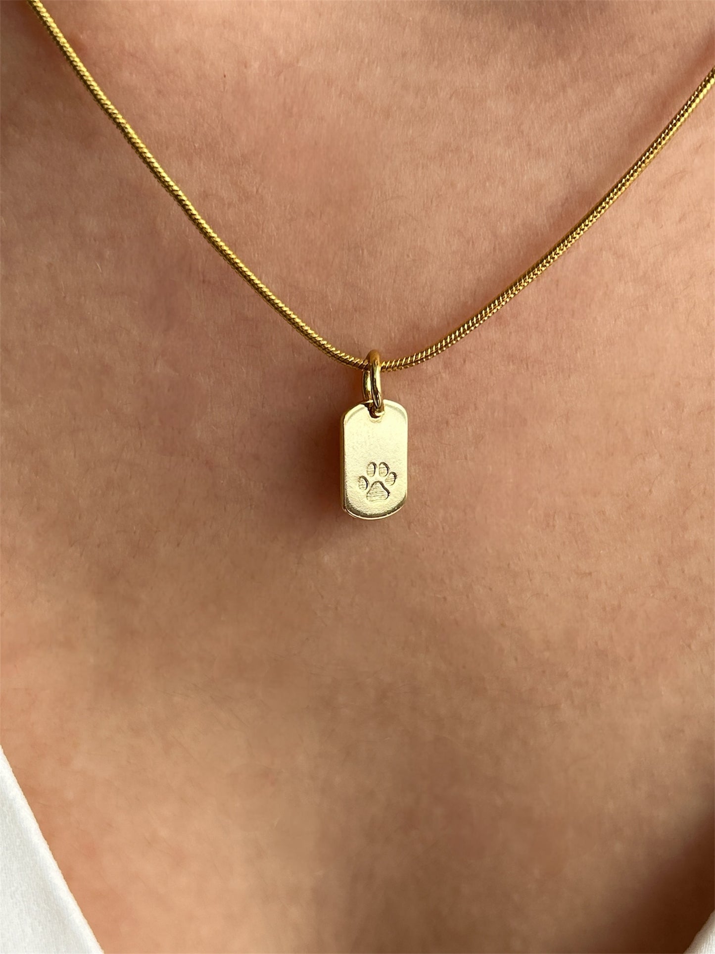Dog Paw Power: Vergoldete Hundepfoten Kette/ Gold Plated