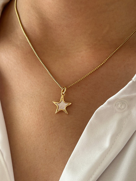 Edelstahl Halskette,, Helen“ mit 14 Karat vergoldetem Perlmutt-Stern