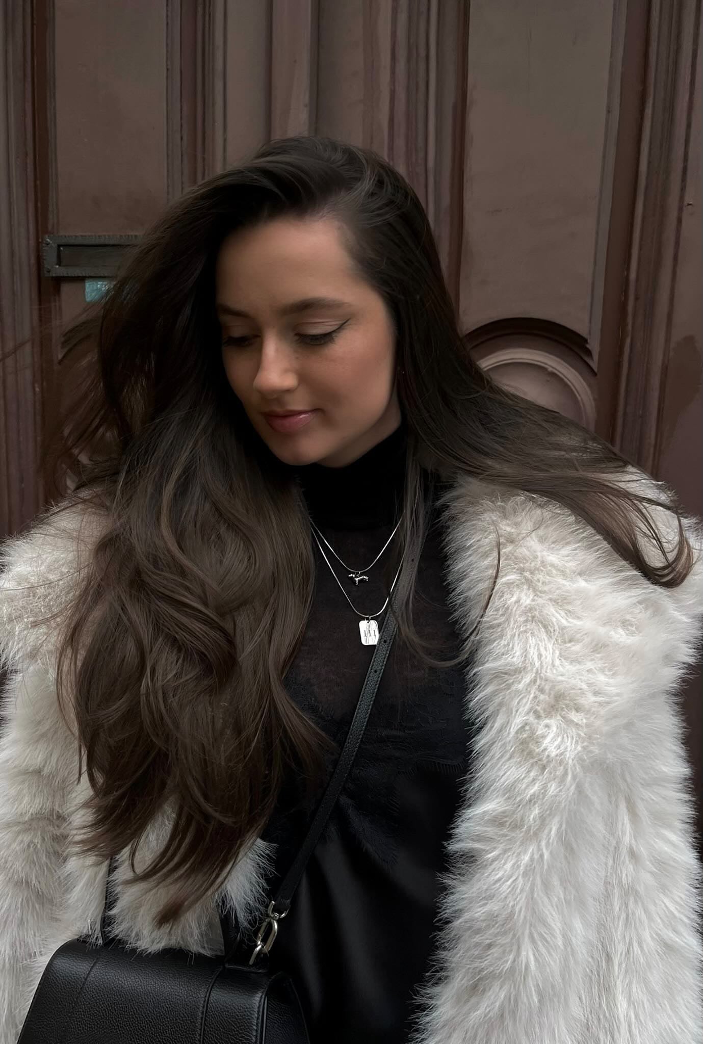 Golden Guidance: Vergoldete Kette mit der Engelszahl 111