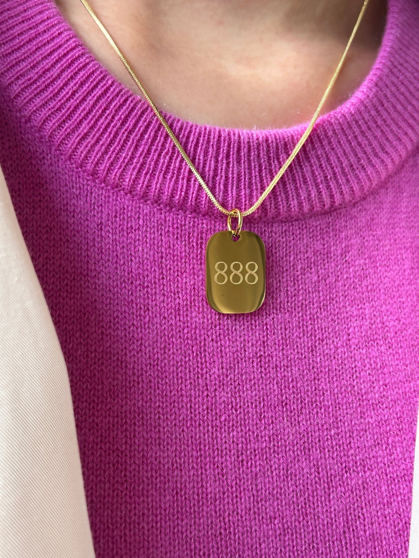 Golden Guidance: Vergoldete Kette mit der Engelszahl 888/ Gold Plated
